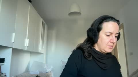 Snapshot of drresa chatting on 01-11-26, 11:26 Dr. Resa online show from 01-11-26, 11:26