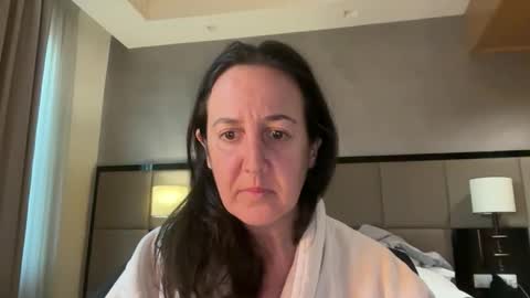 Snapshot of drresa chatting on 01-17-26, 07:13 Dr. Resa online show from 01-17-26, 07:13