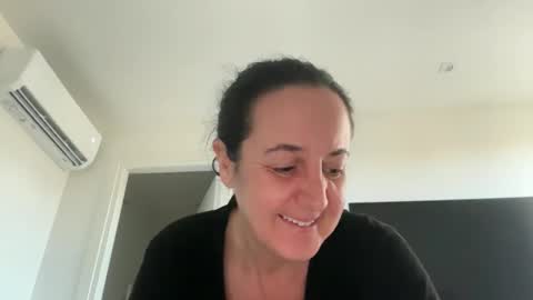 Snapshot of drresa chatting on 02-27-26, 06:46 Dr. Resa online show from 02-27-26, 06:46