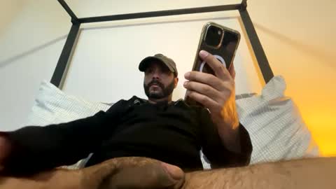 Snapshot of drspunkalott chatting on 01-11-25, 10:08 drspunkalott online show from 01-11-25, 10:08