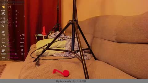 Snapshot of drugcandy chatting on 12-28-24, 02:10 Kate online show from 12-28-24, 02:10