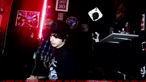Snapshot of drumcore_01 chatting on 05-24-26, 01:21 Drum-Core online show from 05-24-26, 01:21