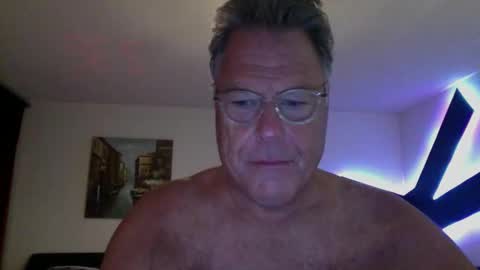 Snapshot of drummersrock92118 chatting on 04-24-26, 12:35 drummersrock92118 online show from 04-24-26, 12:35