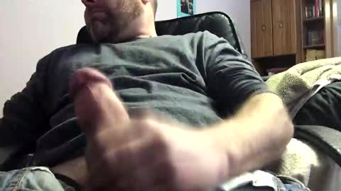 Snapshot of drunkcanuck07 chatting on 03-18-26, 08:23 drunkcanuck07 online show from 03-18-26, 08:23