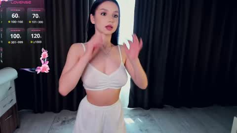 Emma online show from 05-24-26, 05:12