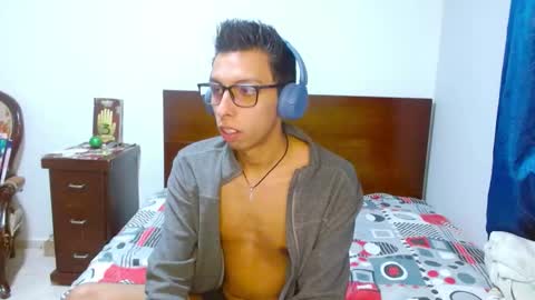 David online show from 12-23-25, 02:42