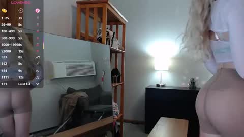 Snapshot of dualipa_unseen chatting on 10-11-25, 07:12 dualipa_unseen online show from 10-11-25, 07:12