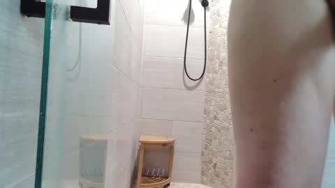 Snapshot of dubl55nikl chatting on 05-20-26, 04:29 DublNikl online show from 05-20-26, 04:29