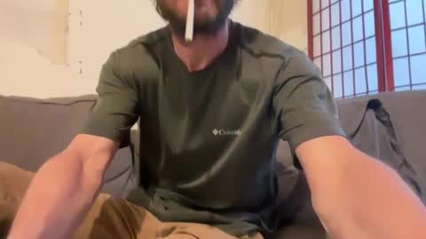 Snapshot of dudedoesdenver chatting on 09-21-25, 12:34 Max online show from 09-21-25, 12:34