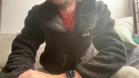 Max online show from 12-21-25, 06:37