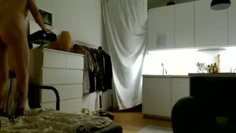 Snapshot of dudewhaaaat_cb chatting on 10-23-25, 12:37 dudewhaaaat_cb online show from 10-23-25, 12:37