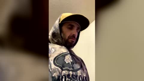 Snapshot of dugawuga chatting on 01-09-26, 05:10 dugawuga online show from 01-09-26, 05:10