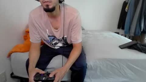 Snapshot of duke_thick chatting on 11-09-25, 05:00 duke_thick online show from 11-09-25, 05:00