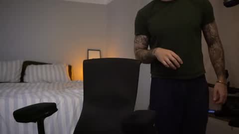 Duke online show from 04-19-26, 01:16