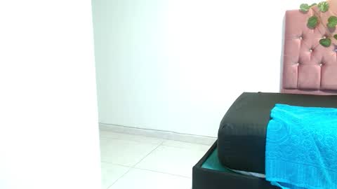 dulce1609 online show from 12-19-25, 07:43