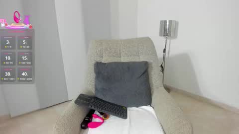 Dulce online show from 10-15-25, 09:42