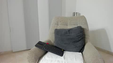 Dulce online show from 04-17-26, 09:23