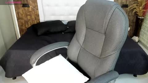 Snapshot of dulce__love69 chatting on 01-13-25, 11:27 Dulce love69 online show from 01-13-25, 11:27