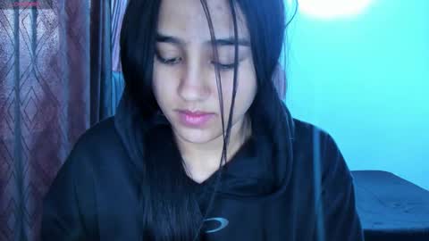 Dulce  online show from 11-28-25, 11:35