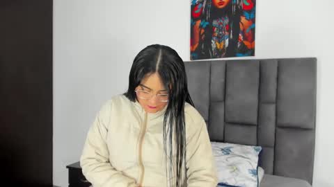 Snapshot of dulce_amg chatting on 01-24-25, 12:20 Dulce amg online show from 01-24-25, 12:20