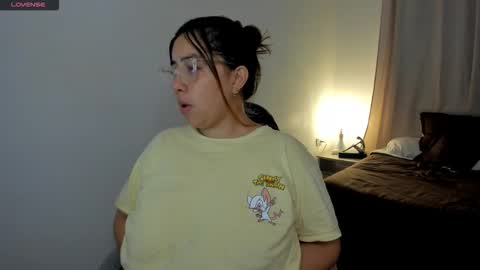 Snapshot of dulce_brithany chatting on 11-30-25, 01:37 dulce brithany online show from 11-30-25, 01:37