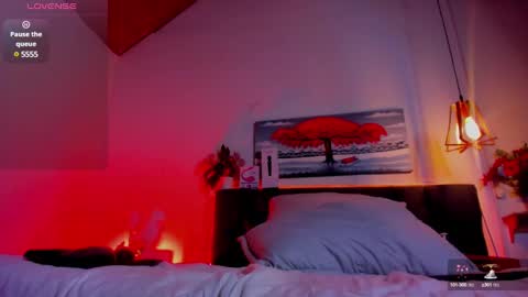 DULCE online show from 02-10-25, 11:34