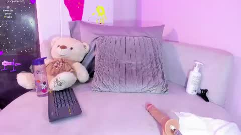dulce_charm_ online show from 07-28-26, 06:20
