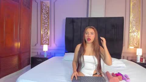 Snapshot of dulce_girls chatting on 02-23-26, 12:02 Dulce online show from 02-23-26, 12:02