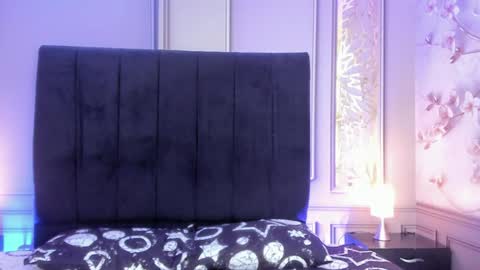 Snapshot of dulce_girls chatting on 04-28-26, 11:48 Dulce online show from 04-28-26, 11:48