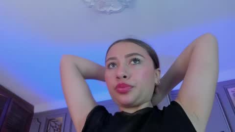 Snapshot of dulce_girls chatting on 04-29-26, 12:20 Dulce online show from 04-29-26, 12:20