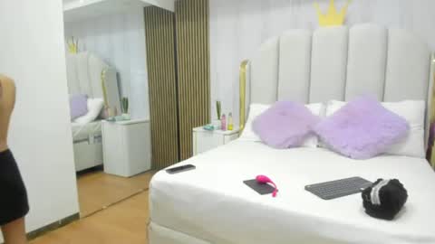 Snapshot of dulce_glamor_ chatting on 06-12-26, 11:20 Dulce online show from 06-12-26, 11:20