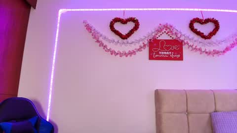 Snapshot of dulce_mariaa___ chatting on 06-27-26, 12:22 Dulce Maria online show from 06-27-26, 12:22