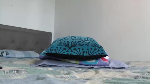 Dulce Noir online show from 11-05-25, 08:31