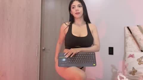 Snapshot of dulce_sammy_ chatting on 03-20-26, 10:09 Sammy online show from 03-20-26, 10:09