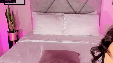 Dulcee Garcia online show from 12-02-25, 04:29