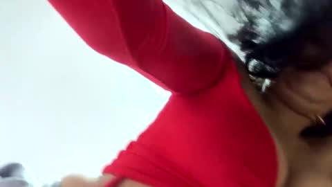 Snapshot of dulcekatty18 chatting on 05-09-26, 01:05 dulcekatty18 online show from 05-09-26, 01:05