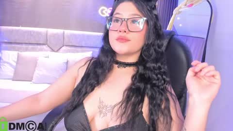 Snapshot of dulcerose01 chatting on 04-30-26, 04:52 Dulce Rose online show from 04-30-26, 04:52