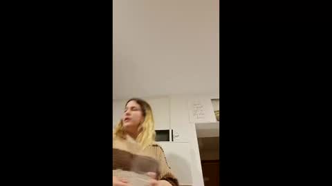 Snapshot of dulcexpecado chatting on 02-23-26, 09:56 dulcexpecado online show from 02-23-26, 09:56