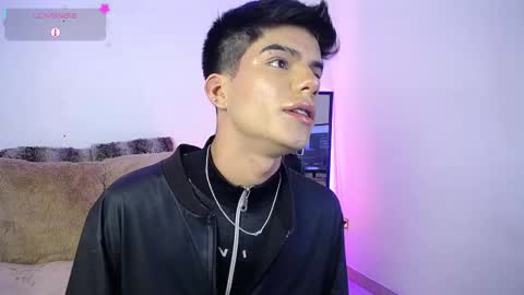 Dulcey online show from 10-23-25, 05:29