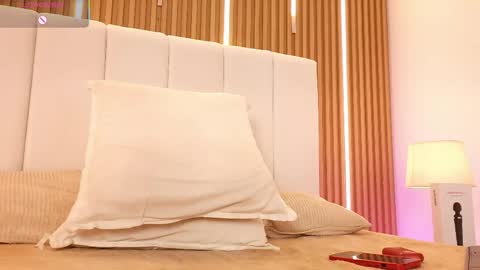 Dulcey online show from 04-09-26, 06:19