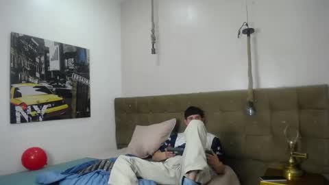 Dumbito73 online show from 03-05-25, 09:26