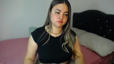 Nicole   online show from 02-22-25, 10:31