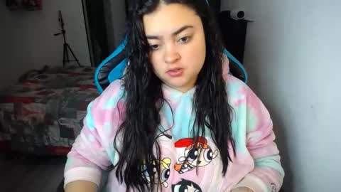 Nicole   online show from 09-09-25, 05:40