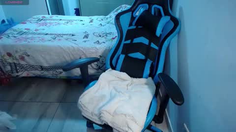 Snapshot of dumont_model chatting on 02-21-26, 05:08 Nicole online show from 02-21-26, 05:08