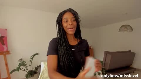 Snapshot of duna_du chatting on 12-04-25, 09:45 My birthday is tomorrow November 30 online show from 12-04-25, 09:45