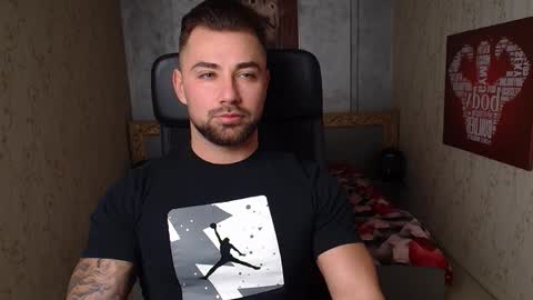 Snapshot of duncanstones chatting on 12-06-24, 12:27 DuncanStone online show from 12-06-24, 12:27