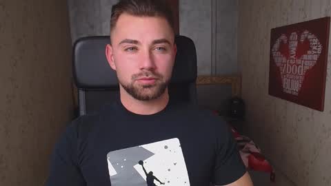 Snapshot of duncanstones chatting on 12-06-24, 06:39 DuncanStone online show from 12-06-24, 06:39