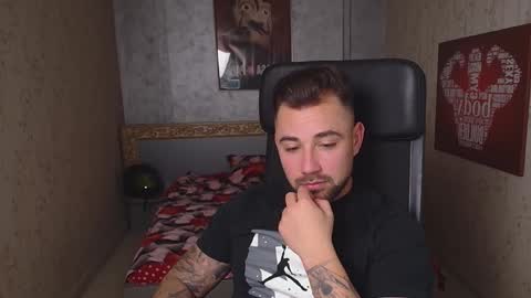 Snapshot of duncanstones chatting on 12-06-24, 09:46 DuncanStone online show from 12-06-24, 09:46