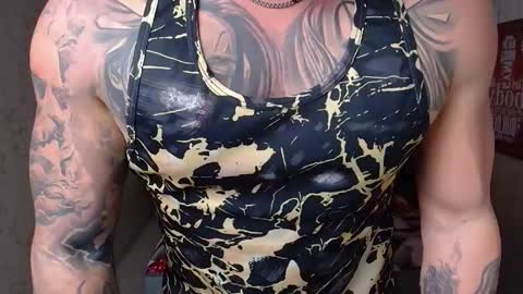 Snapshot of duncanstones chatting on 12-11-24, 02:00 DuncanStone online show from 12-11-24, 02:00