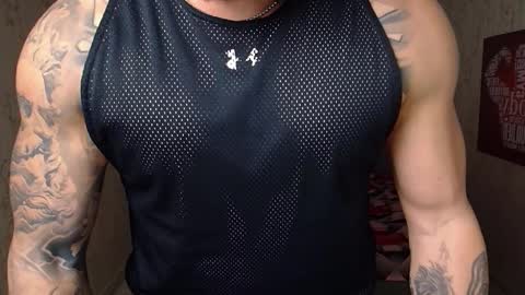 Snapshot of duncanstones chatting on 12-18-24, 08:20 DuncanStone online show from 12-18-24, 08:20